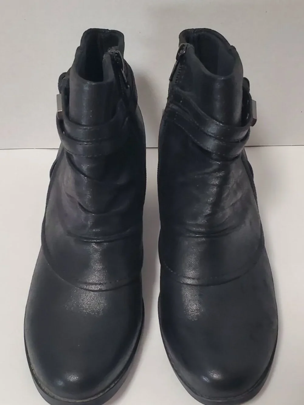 Women's Ryker black size 9 booties with small heel
